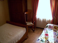 chambre beige du gite la perigourdine en dordogne